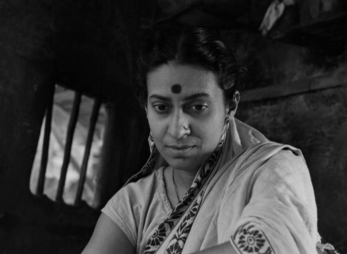 Karuna Bannerjee (Sarbojaya Ray)