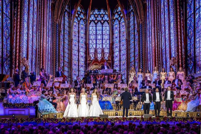 André Rieu's 2024 Christmas Concert: Gold and Silver filmstill