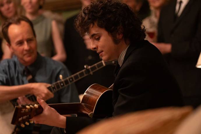 Timothée Chalamet (Bob Dylan)