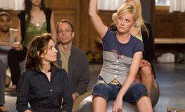 Tina Fey (Kate Holbrook) en Amy Poehler (Angie Ostrowiski)