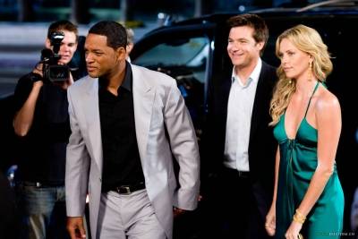 Jason Bateman (Ray Embrey), Will Smith (Hancock) en Charlize Theron (Mary Embrey)