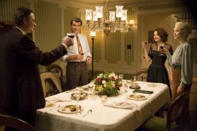 Pierce Brosnan (Richard Langley), Patricia Clarkson (Pat Allen), Chris Cooper (Harry Allen) en Rachel McAdams (Kay Nesbitt)