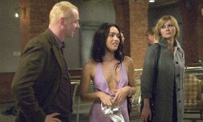 Kirsten Dunst (Alison Olsen), Megan Fox (Sophie Maes) en Simon Pegg (Sidney Young)