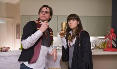 Jim Carrey (Carl Allen) en Zooey Deschanel (Renee Allison)