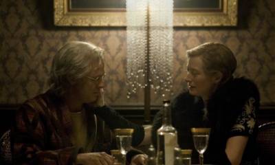 Brad Pitt (Benjamin Button) en Tilda Swinton (Elizabeth Abbott)