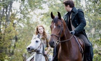 Dakota Blue Richards (Maria) en Ioan Gruffudd (Sir Benjamin)