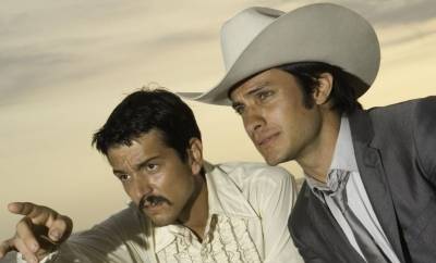 Diego Luna (Beto)