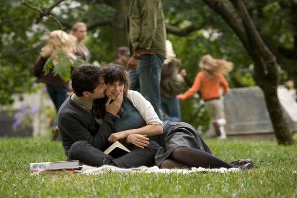 Zooey Deschanel (Summer) en Joseph Gordon-Levitt (Tom)