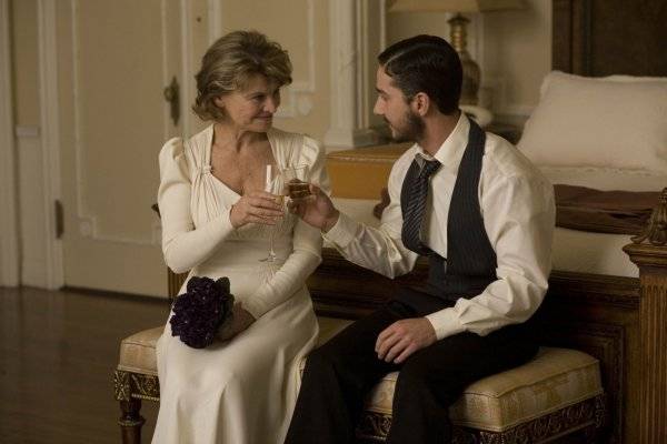 Julie Christie (Isabelle (segment "Shekhar Kapur")) en Shia LaBeouf (Jacob (segment "Shekhar Kapur"))