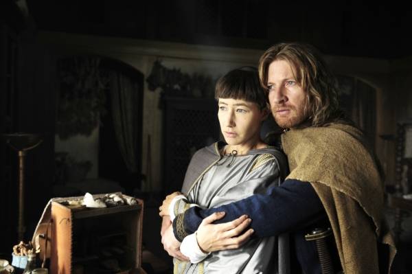 David Wenham (Gerold) en Johanna Wokalek (Johanna von Ingelheim)