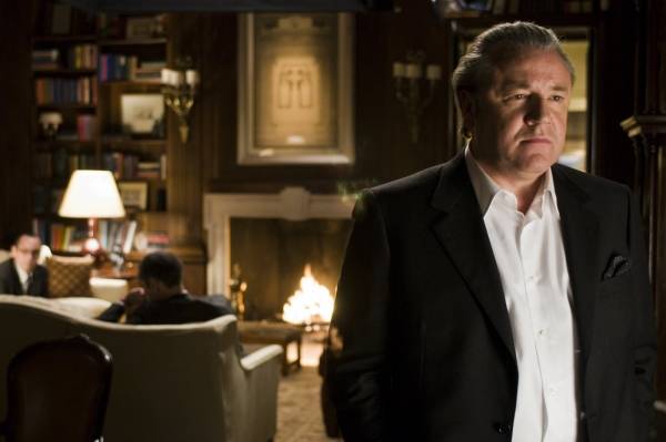 Ray Winstone (Darius Jedburgh)