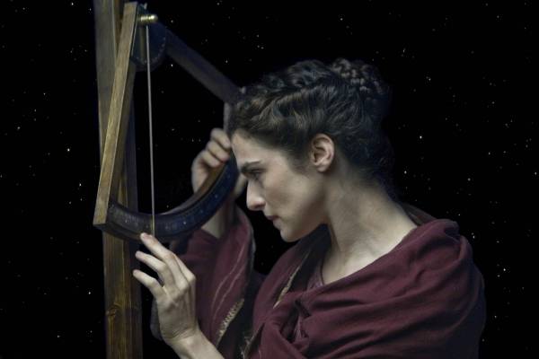 Rachel Weisz (Hypatia)