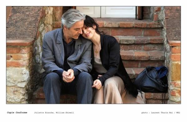 Juliette Binoche (Elle) en William Shimell (James Miller)