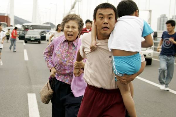 Haeundae: The Deadly Tsunami filmstill