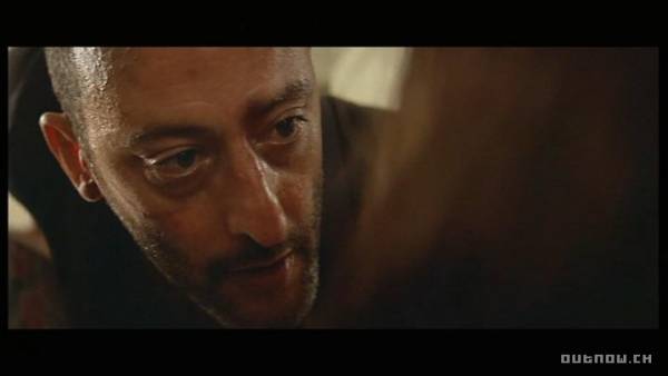 Jean Reno (Leon)