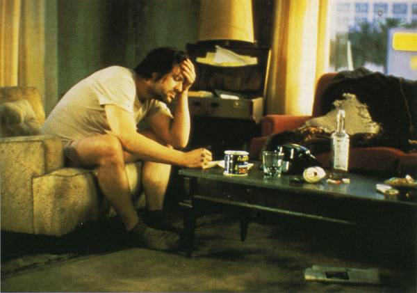 Mickey Rourke (Henry Chinaski) in Barfly