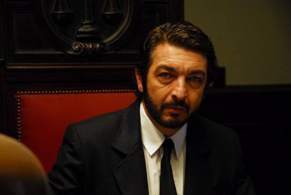 Ricardo Darín (Benjamn Esposito)