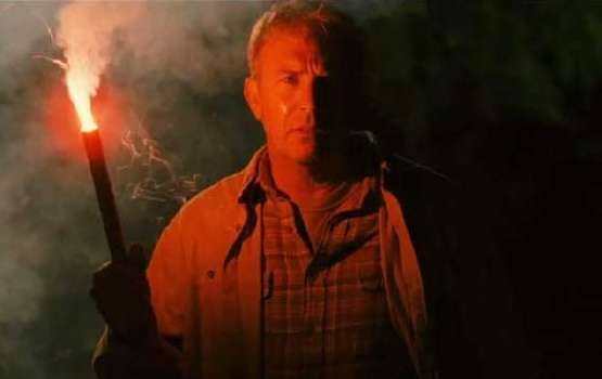 Kevin Costner (John James)