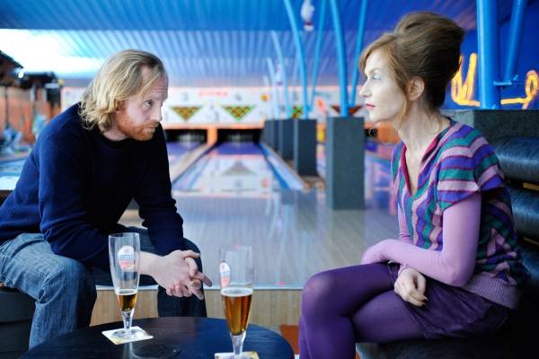 Jurgen Delnaet (Bart) en Isabelle Huppert (Babou)