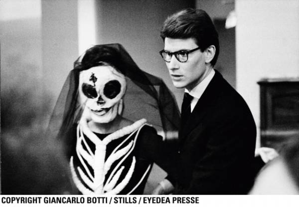 Yves Saint-Laurent (Zichzelf (archive footage))