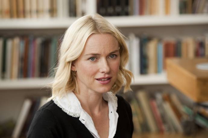 Naomi Watts (Sally)