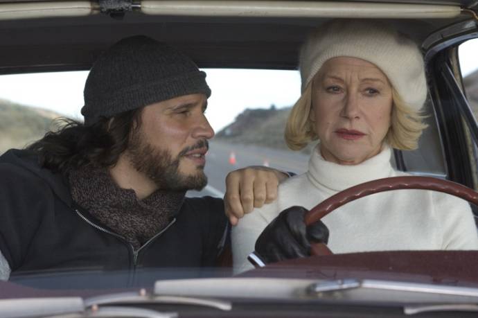 Helen Mirren (Grace Bontempo) en Sergio Peris-Mencheta (Armando Bruza)