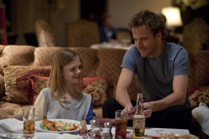 Stephen Dorff (Johnny Marco) en Elle Fanning (Cleo)