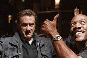 Robert De Niro (Det. Mitch Preston) en Eddie Murphy (Officer Trey Sellars)