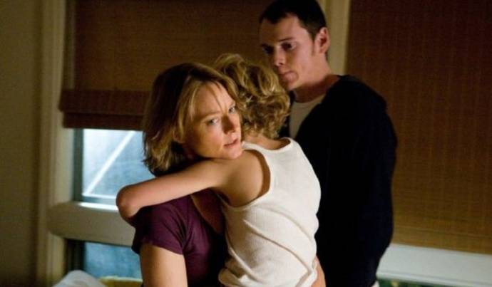 Jodie Foster (Meredith Black), Riley Thomas Stewart (Henry Black) en Anton Yelchin (Porter Black)