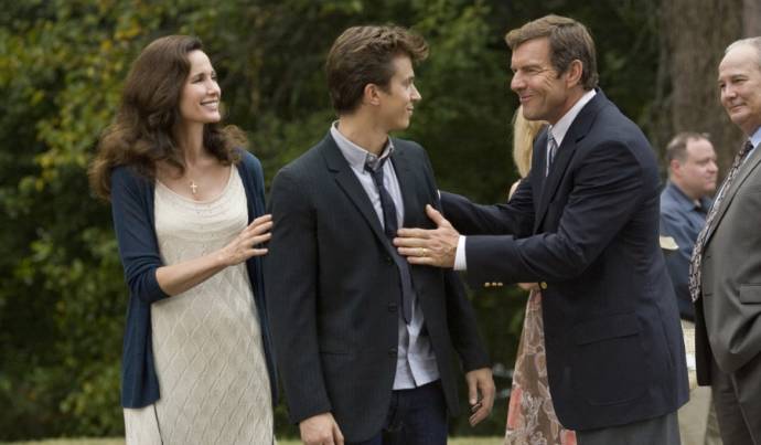 Andie MacDowell (Vi Moore), Kenny Wormald (Ren MacCormack) en Dennis Quaid (Rev. Shaw Moore)