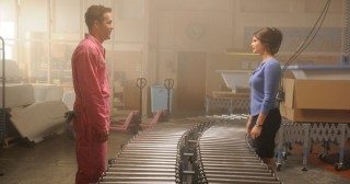 Ryan Reynolds en Gemma Arterton in The Voices