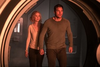 Jennifer Lawrence en Chris Pratt in Passengers