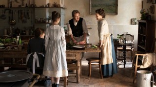 Benoît Magimel en Juliette Binoche in Le Pot-au-Feu