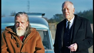 Bouli Lanners en Max Von Sydow in Les premiers les derniers