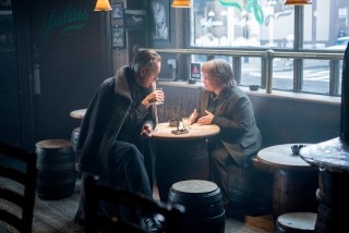 Richard E. Grant en Melissa McCarthy in Can You Ever Forgive Me?