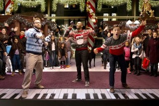 Seth Rogen, Anthony Mackie en Joseph Gordon-Levitt in The Night Before