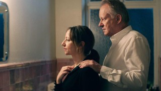 Andrea Bræin Hovig en Stellan Skarsgård in Hope