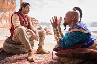 Billy Magnussen en Will Smith in Aladdin