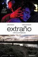 Extraño (2003)