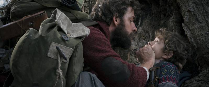 Beeld uit 'A Quiet Place', met John Krasinski en Noah Jupe. (c) 2018