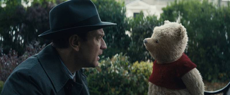 Ewan McGregor and Jim Cummings in Christopher Robin (2018).