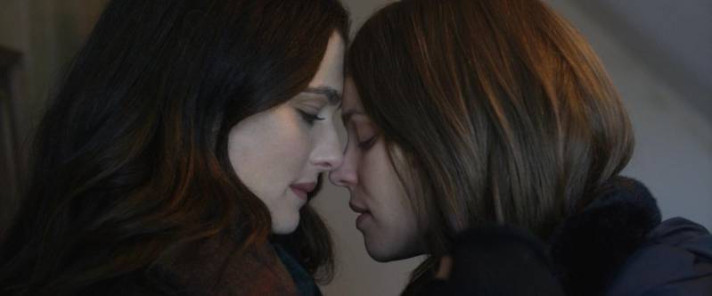 Rachel Weisz en Rachel McAdams in 'Disobedience' (c) 2018