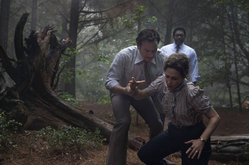 Paul Wilson en Vera Farmiga in The Conjuring: The Devil Made Me Do It