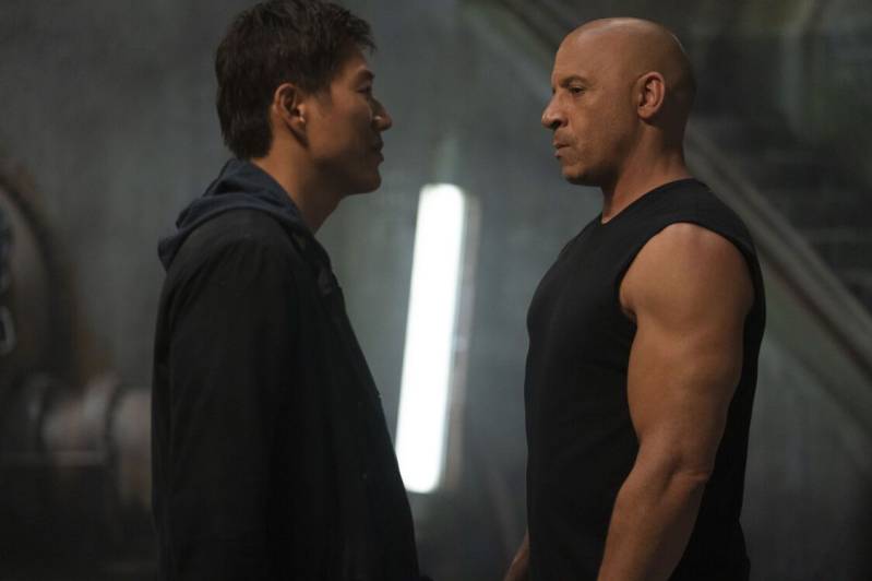 Sung Kang en Vin Diesel in Fast & Furious