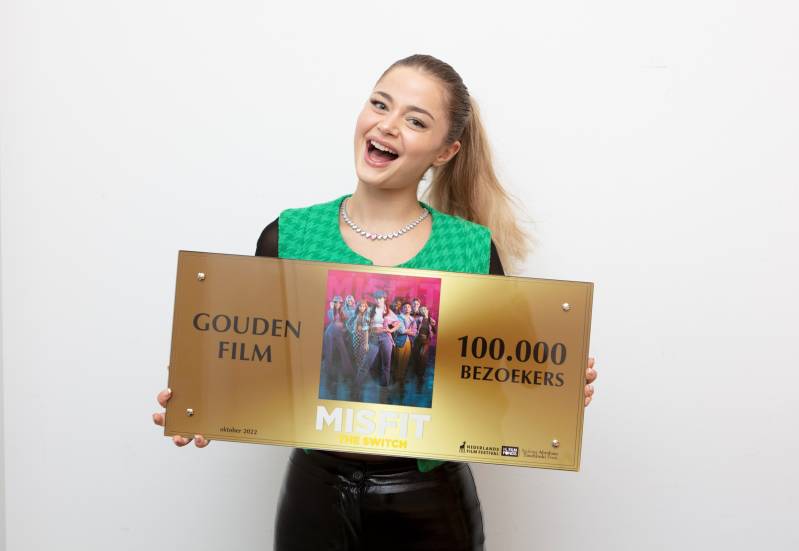 Hoofdrolspeler Stefania heeft gisteren de Gouden Film Award hiervoor in ontvangst genomen (c) 2022 NFF / Studio Elias